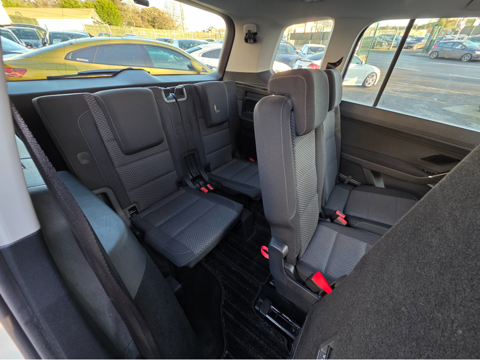 2018 Volkswagen Touran ( 182 )1.4 TSI AUTO 7 SEATER CARPLAY ANDROID AUTO LARGE TOUCH SCREEN - SPECIALISING IN IMPORTS OF GERMAN AUTOMATIC HI SPEC €17,950