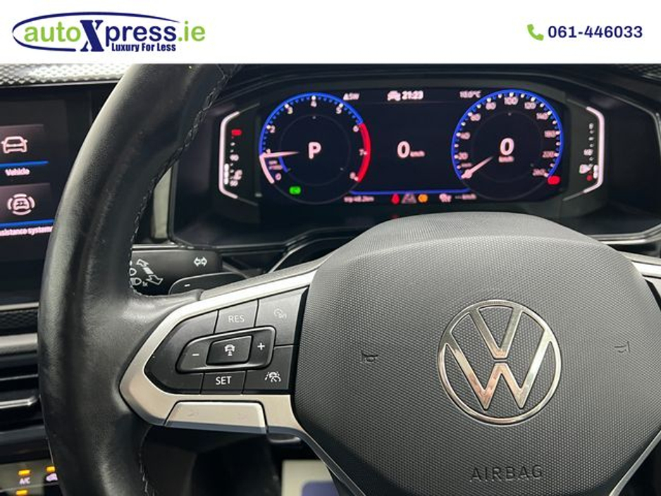 2023 Volkswagen Polo - image 32