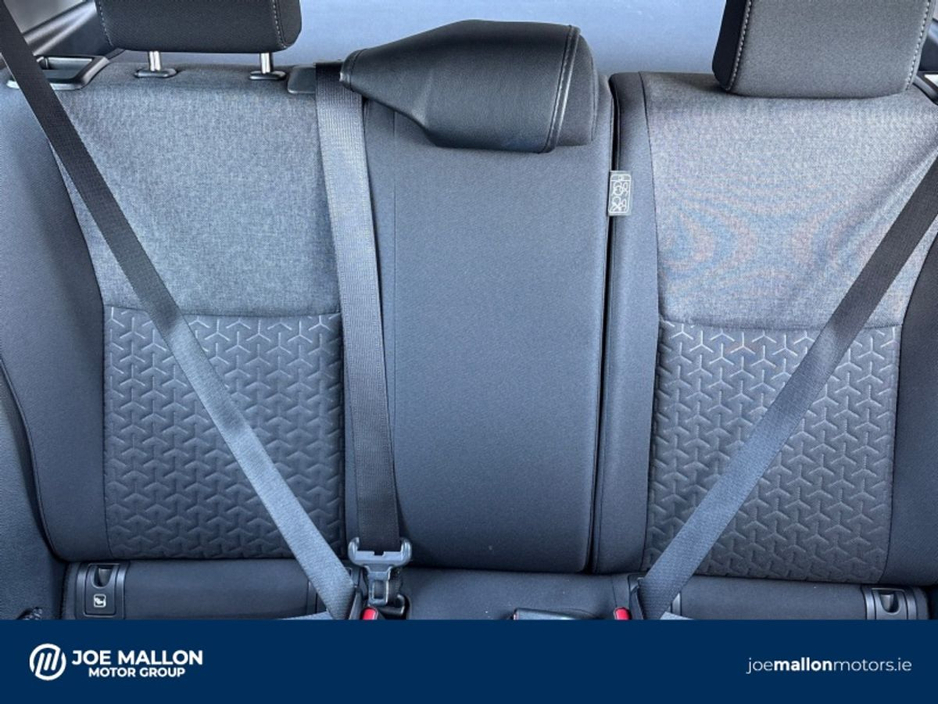 2023 Toyota Yaris Cross - image 15