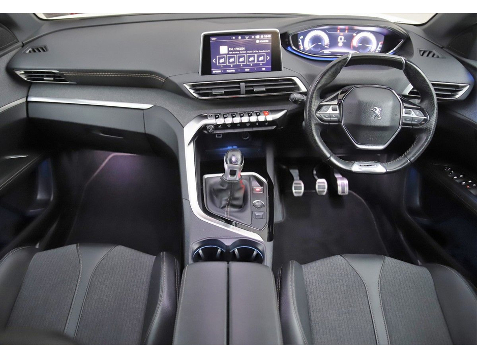 2019 Peugeot 3008 - image 13