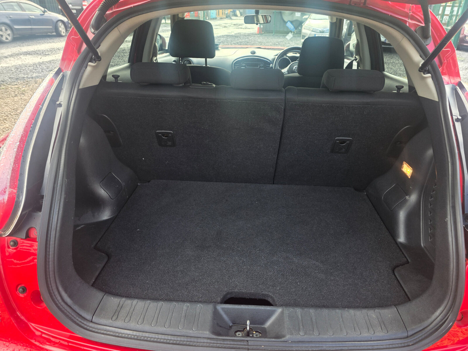 2016 Nissan Juke - image 6