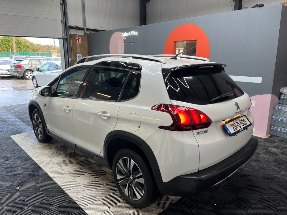 2020 Peugeot 2008 2020 PEUGEOT 2008 CROSSCITY 1.2 AUTOMATIC / CRUISE CONTROL / REVERSE CAMERA / HEATED SEATS / APPLE CARPLAY