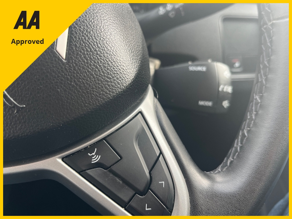 2023 Dacia Duster - image 17