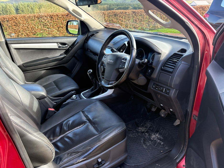 2019 Isuzu D-MAX - image 11