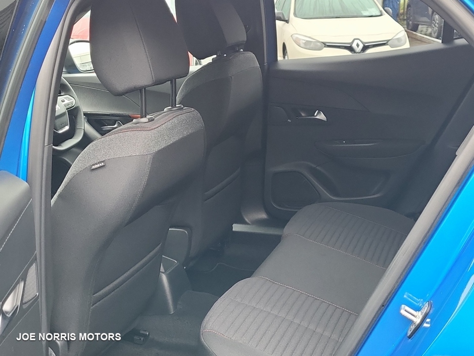 2023 Peugeot 2008 ACTIVE 1.2 100 BHP LOW KMS €23,750