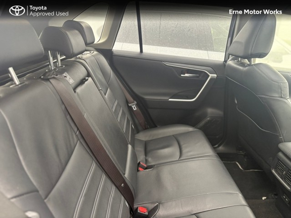 2023 Toyota Rav4 PLATINUM FWD Hybrid €43,950