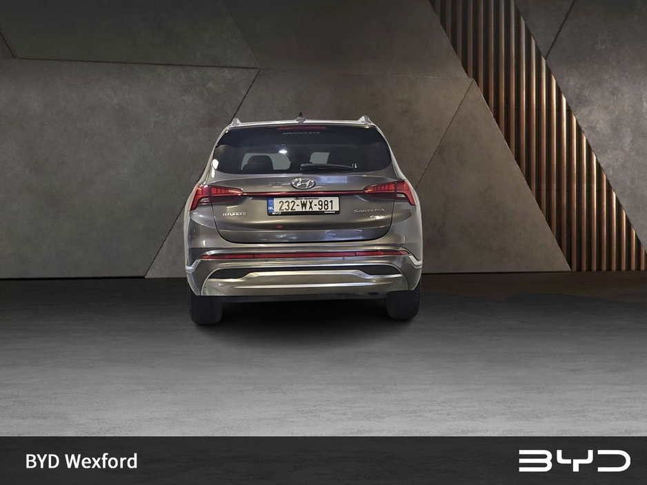 2023 Hyundai Santa Fe 1.6 PHEV 4WD Executive Plus Auto 7Seats €44,475