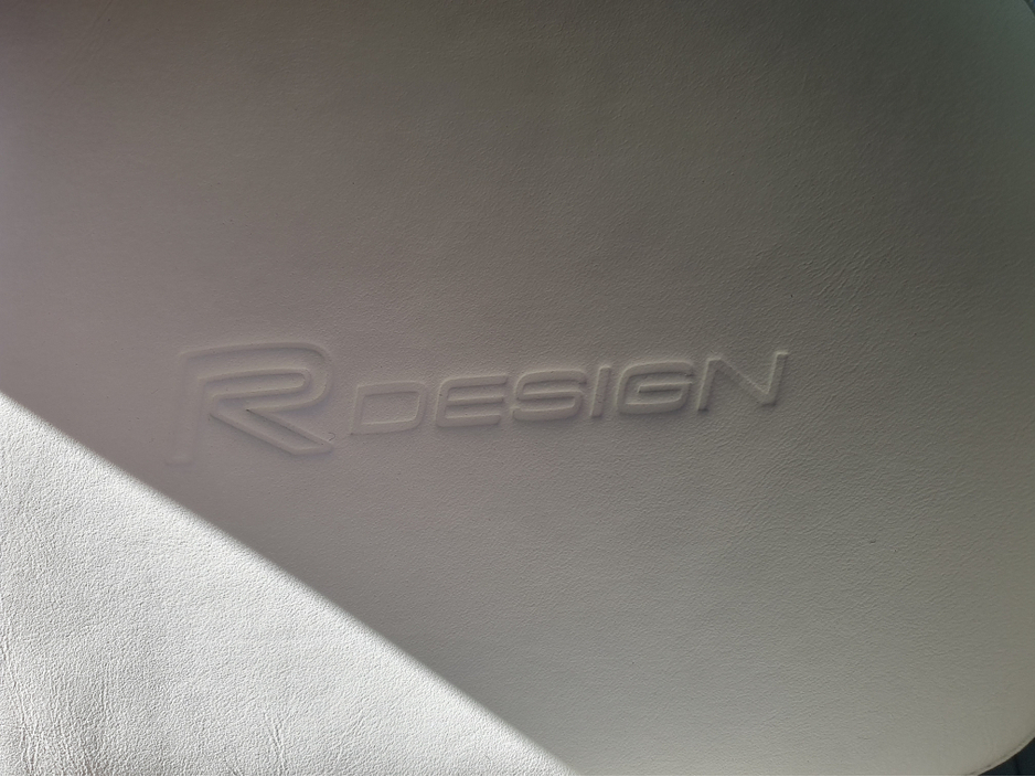 2019 Volvo XC90 - image 18