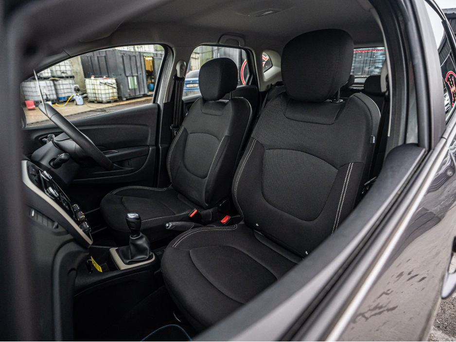 2019 Renault Captur 2019 Captur 1.5dci/New NCT/Irish/1yr warranty €13,888