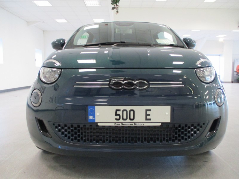 2025 Fiat 500e  €26,145