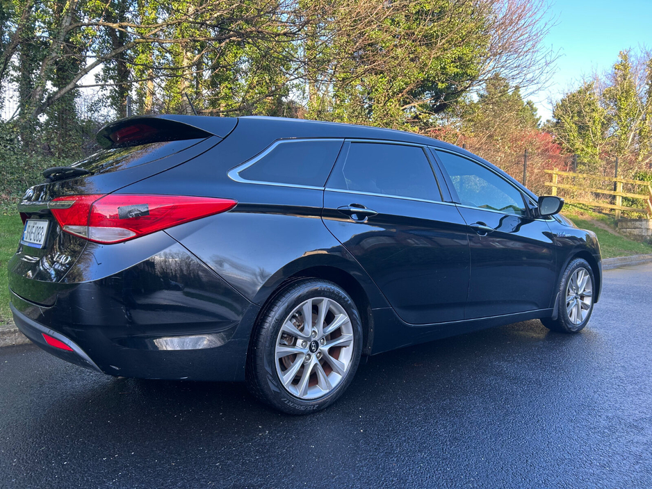 2015 Hyundai i40 - image 2