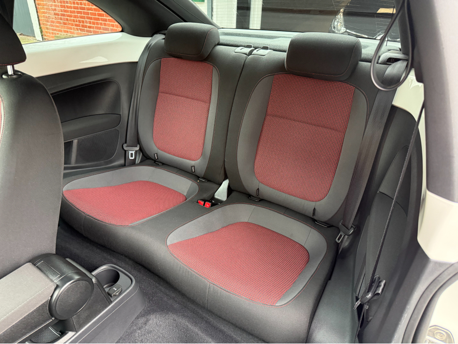 2014 Volkswagen Beetle 1.2tsi Automatic, Only 92kms, New Nct 02/2027, Bluetooth, Apple Car Play, Android Auto, Reversing Camera, Cruise Control, Alloys, A/C, Service & Warranty, SIMI, €11,950