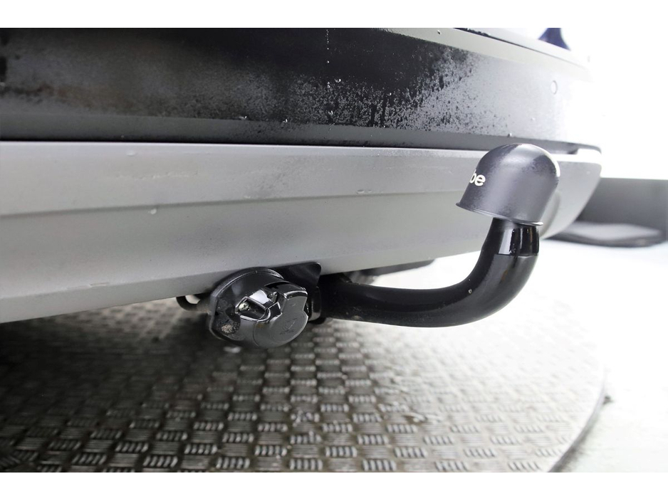 2017 BMW X1 - image 22