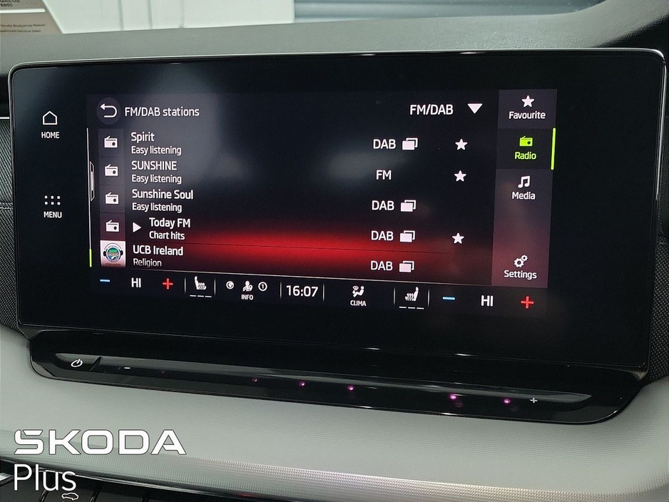 2023 Skoda Octavia - image 17