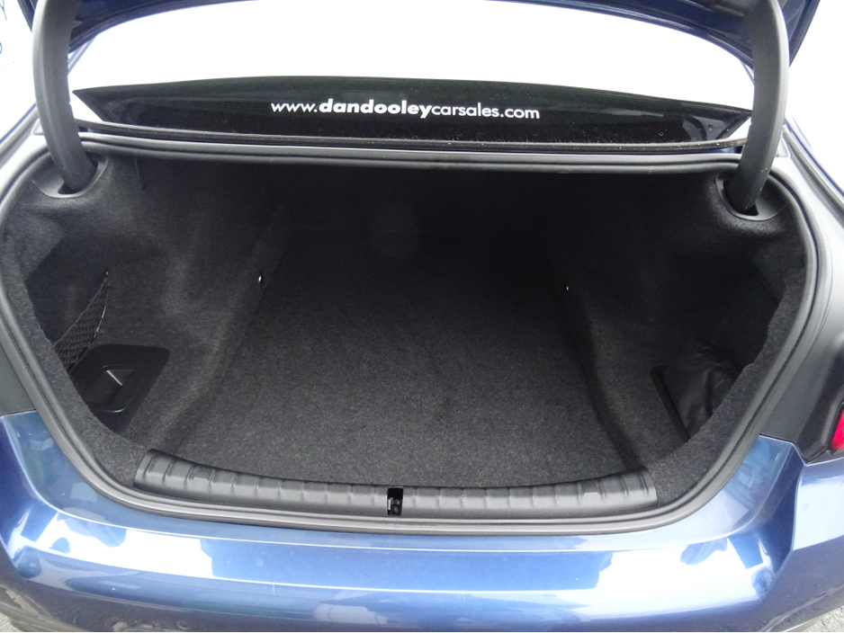 2022 BMW 5 Series - image 16