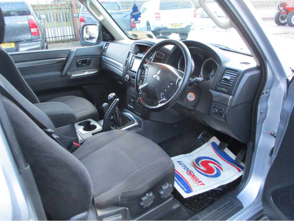 2014 Mitsubishi Pajero 3.2 DID SWB COMM 4WORK SG2 197BHP €20,995