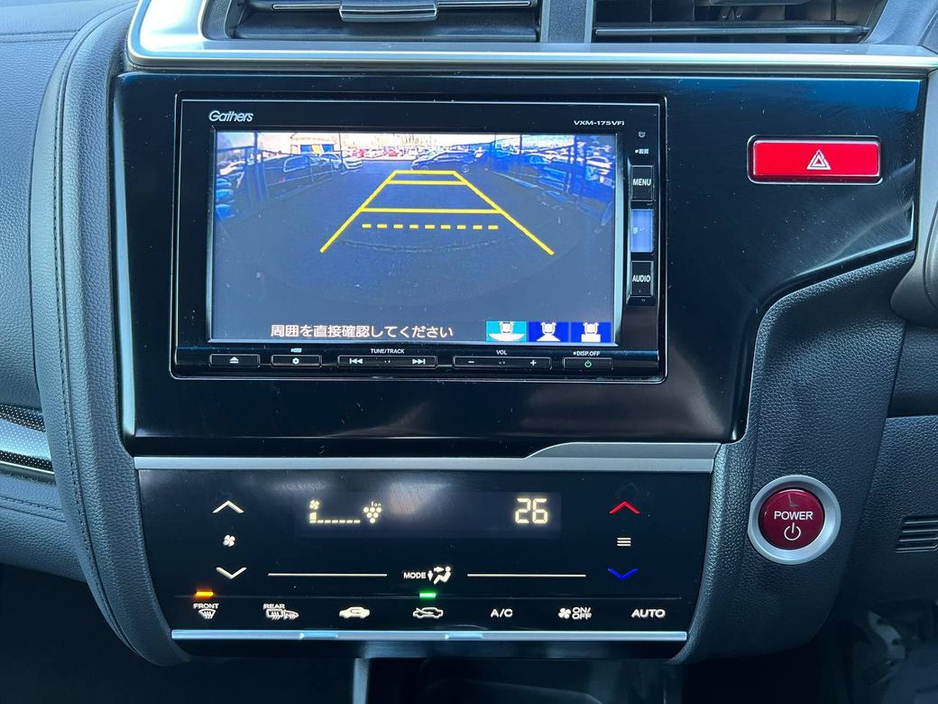 2017 Honda Fit - image 7