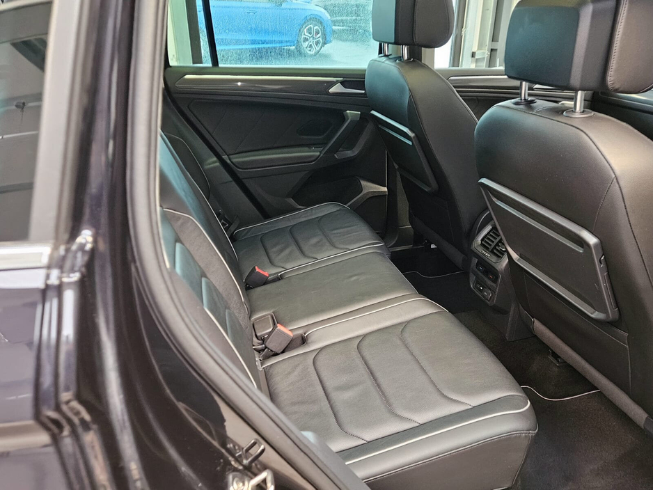 2020 Volkswagen Tiguan - image 11