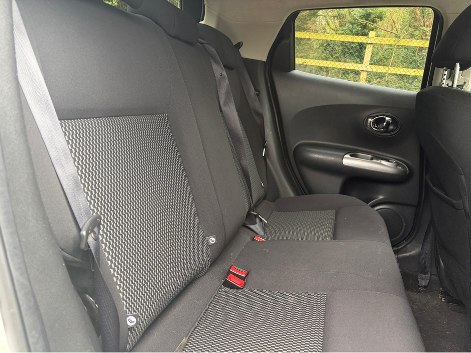 2016 Nissan Juke - image 14