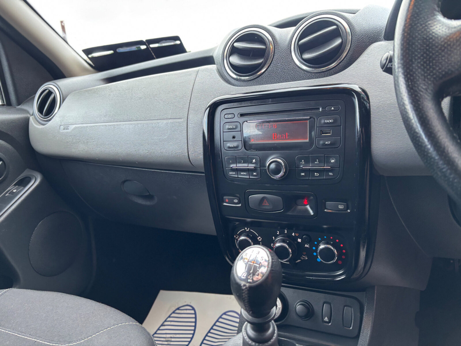2014 Dacia Duster 1.5 dCi 110 SIGNATURE 4WD €6,450