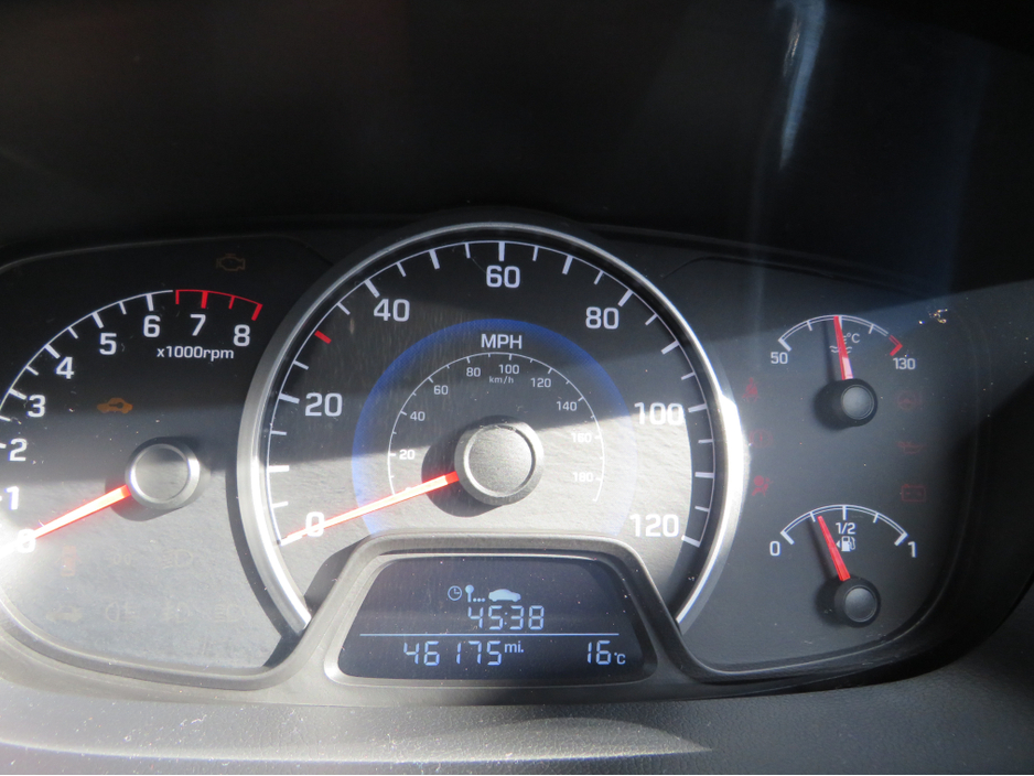 2014 Hyundai i10 - image 12