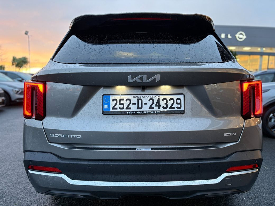 2025 Kia Sorento 1.6 Plug In Hybrid (7 Seats) €59,995