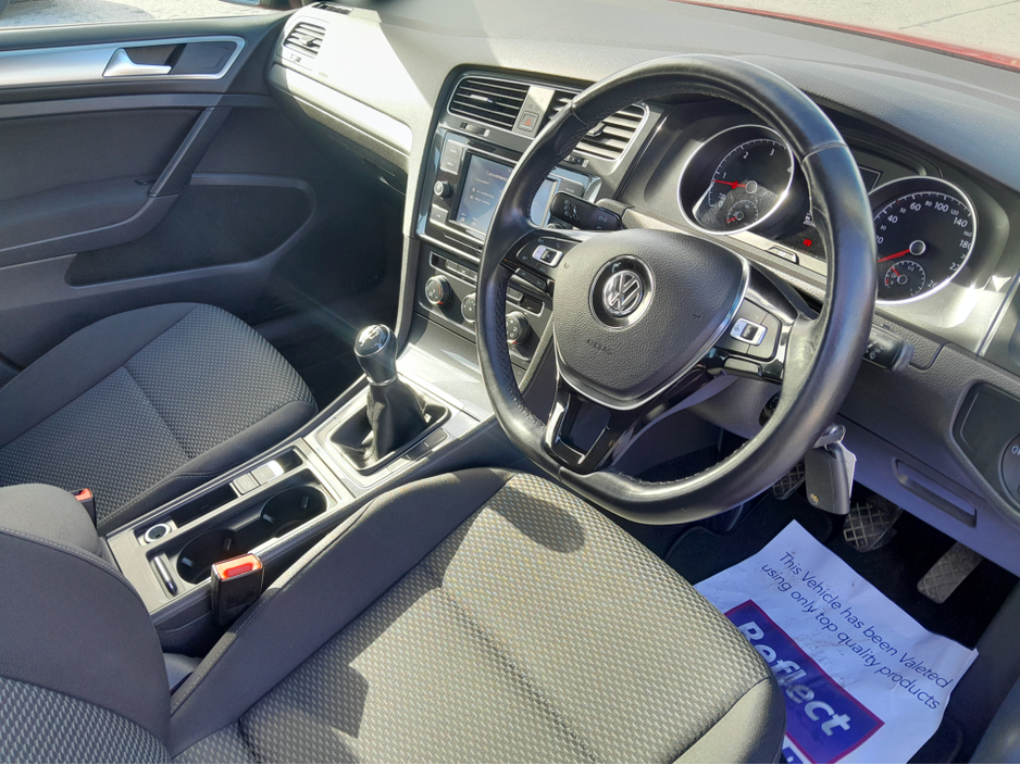 2018 Volkswagen Golf - image 25