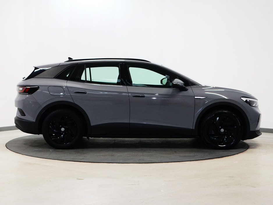 2023 Volkswagen ID.4 - image 2