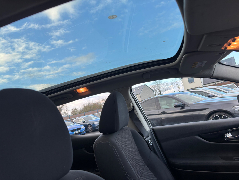 2017 Nissan Qashqai 1.2 PET SV CVT €13,950