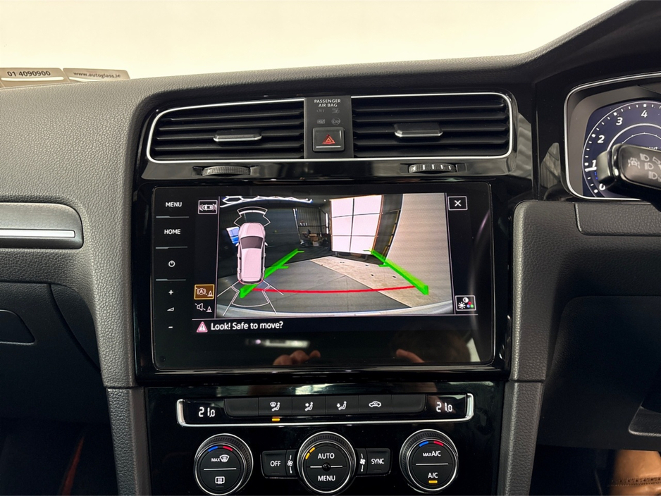 2017 Volkswagen Golf GTI PERFORMANCE**ALCANTARA PERFORMANCE SEATS**19"CLUBSPORT ALLOYS**TOUCH SCREEN INFOTAINMENT**REVERSE CAMERA**APPLE CARPLAY**KEYLESS START**ELECTRIC HANDBRAKE**DIGITAL DASH**FINANCE AVAILABLE** €24,995