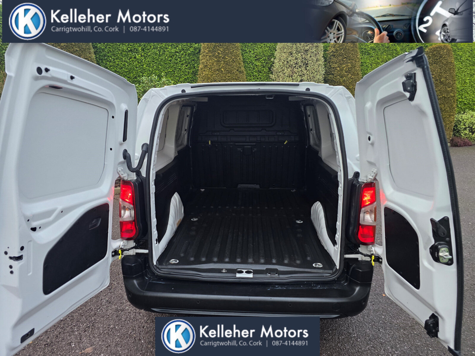 2024 Peugeot Partner  €17,950