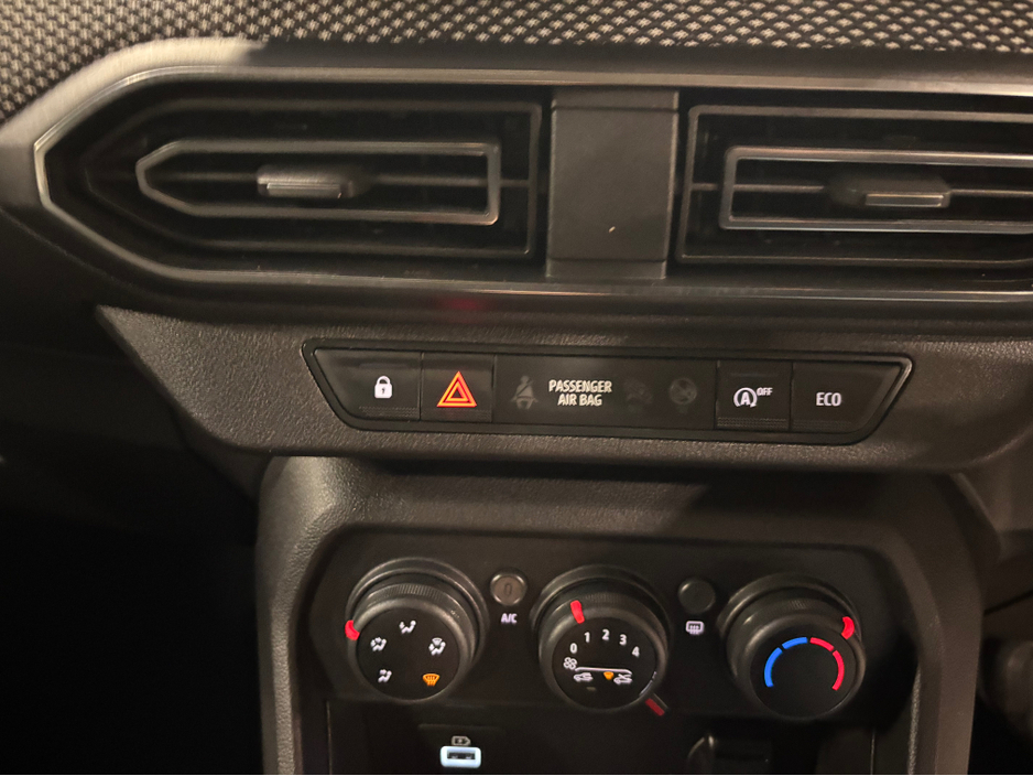 2023 Dacia Sandero COMFORT TCE 90 CVT MY2 MY21.5 5DR Finance Available own this car from €64 per week €14,899