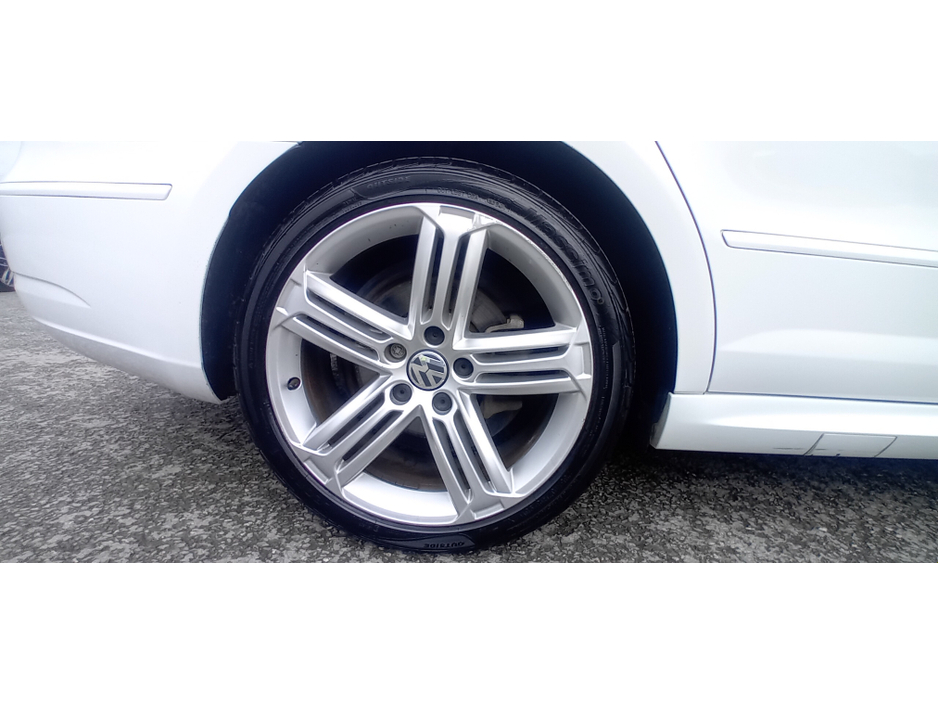 2016 Volkswagen CC - image 23