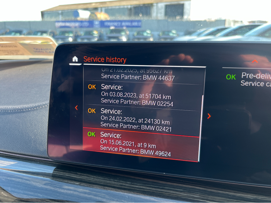 2021 BMW 5 Series - image 20