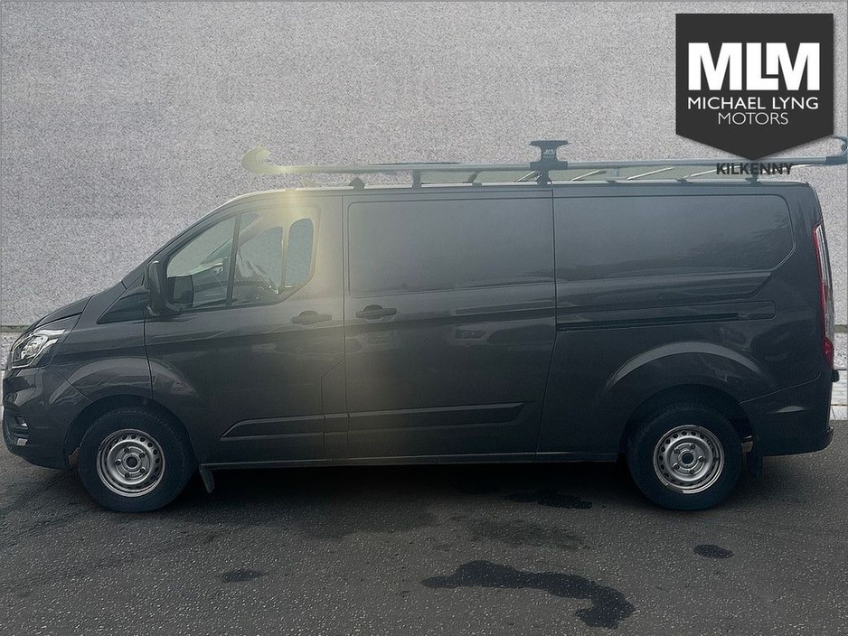 2022 Ford Transit Custom - image 4