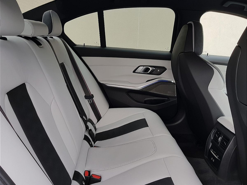 2022 BMW M3 Competition €84,995