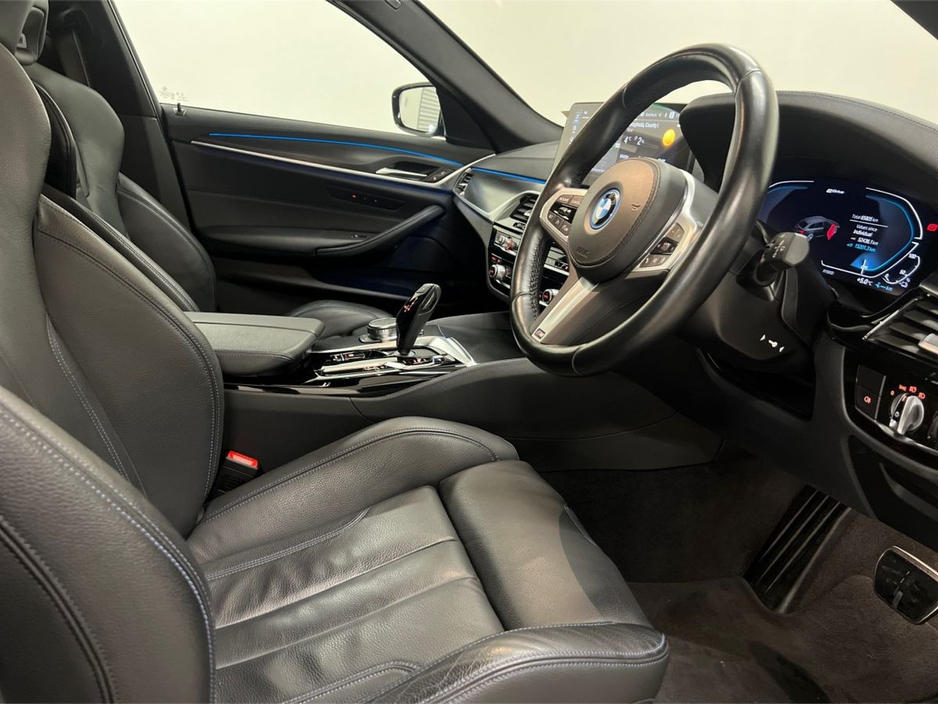 2023 BMW 5 Series 530e M Sport PRO PACK / M SEATS €46,995