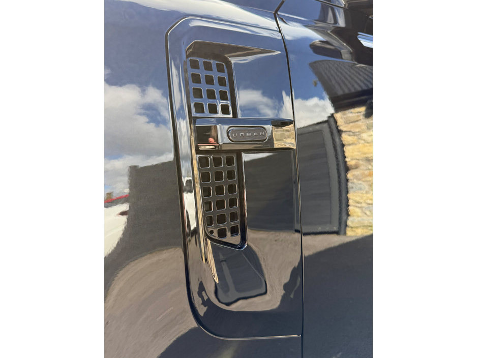 2026 Land Rover Defender - image 13