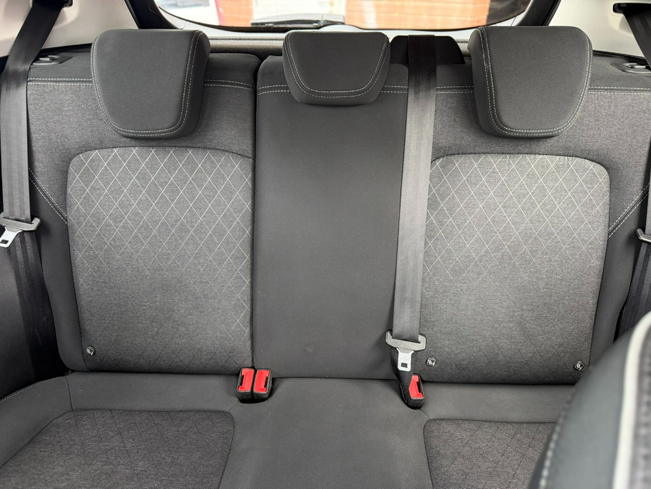 2019 Ford Fiesta - image 17