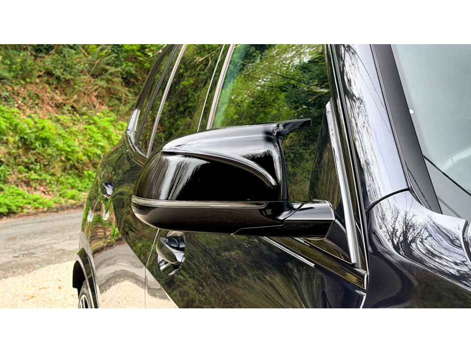 2024 BMW X5 - image 4