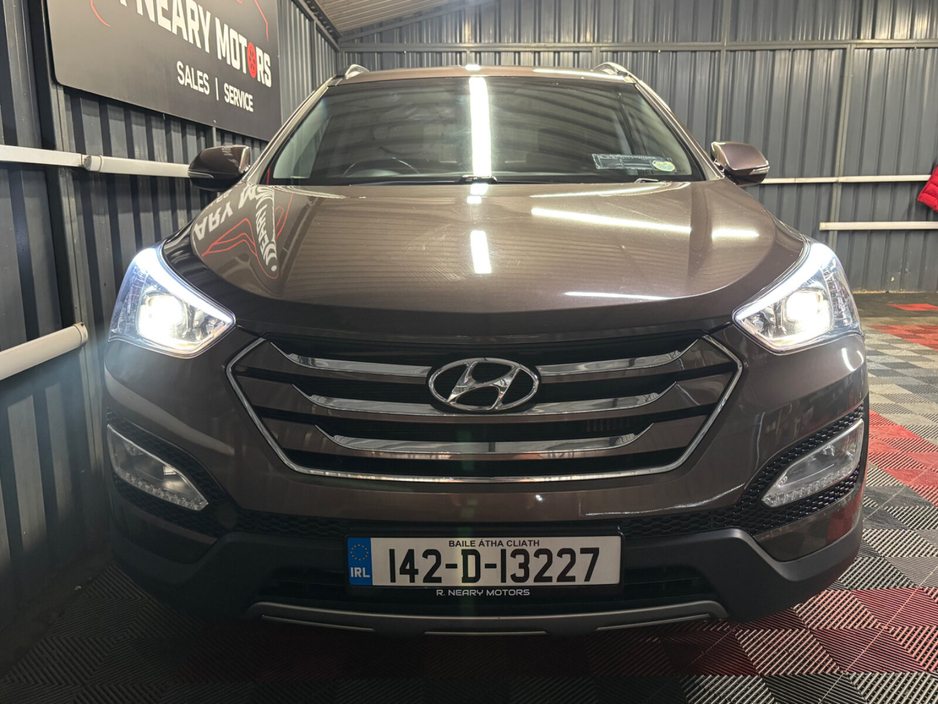 2014 Hyundai Santa Fe - image 19