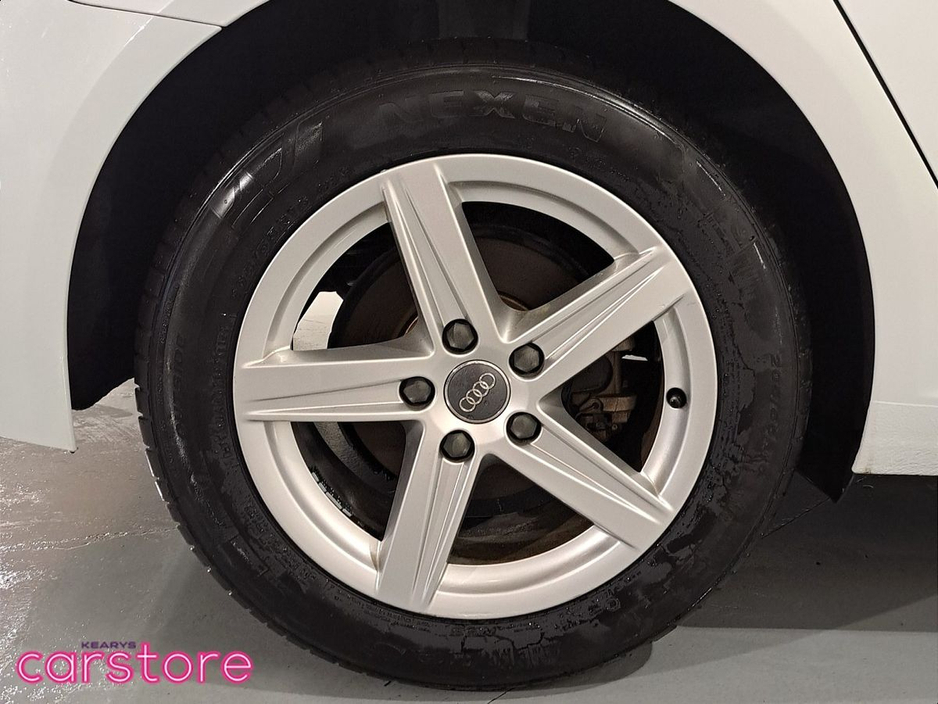 2017 Audi A3 1.4 TFSI €17,880