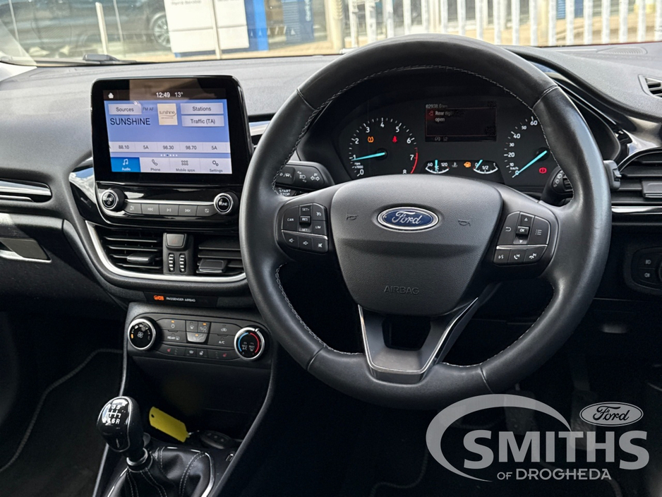 2023 Ford Fiesta - image 2