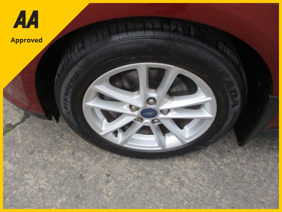 2018 Ford C-Max C MAX 1.5 TDCI ZETEC HIGH SEATING POSITION FULLY SERVICED WITH A NEW TIMING BELT AND WATER PUMP AND READY TO GO €11,950