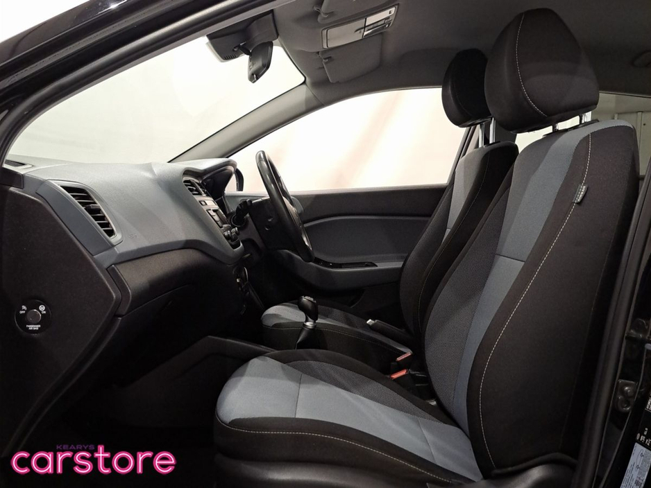 2018 Hyundai i20 - image 9