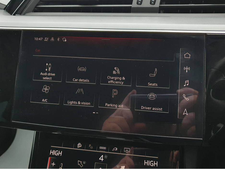 2022 Audi e-tron 55 Quattro 95 kWh FULLY ELECTRIC NCT 02/28 FINANCE AVAILABLE €118 PER WEEK 2 KEYS/ FULL LEATHER/ ELECTRIC SEATS/ HEATED SEATS/ SAT NAV/ TOUCH SCREEN/ ANDROID AUTO/ APPLE CAR PLAY/ HISTORY CHECKED €29,900