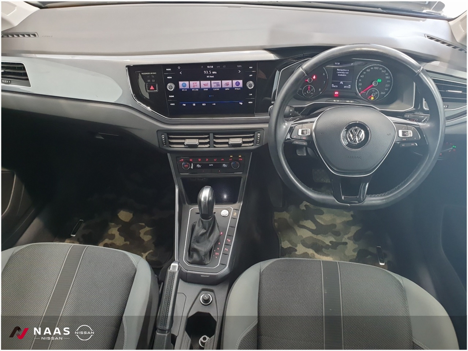 2020 Volkswagen Polo - image 9