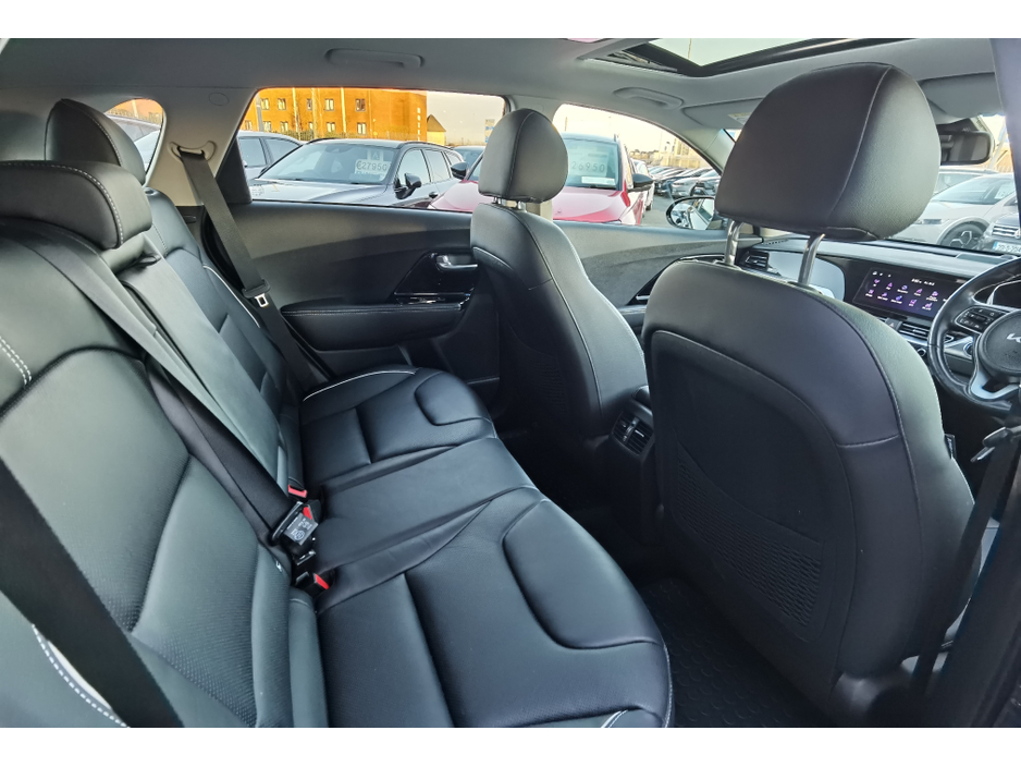 2021 Kia Niro 64KWH EV 4 PLUS **SUNROOF + HUGE SPEC** - FINANCE AVAILABLE - CALL US TODAY ON 01 492 6566 OR 087-092 5525 €18,950