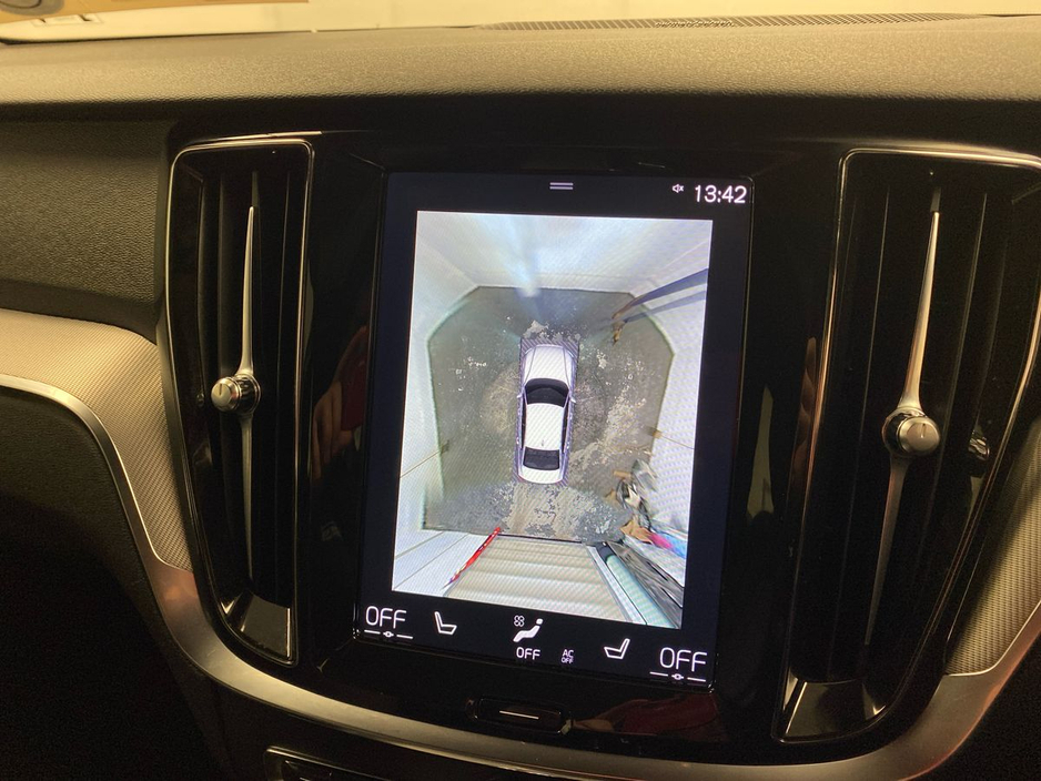 2019 Volvo S60 T5 (250hp) R-Design Auto €25,995