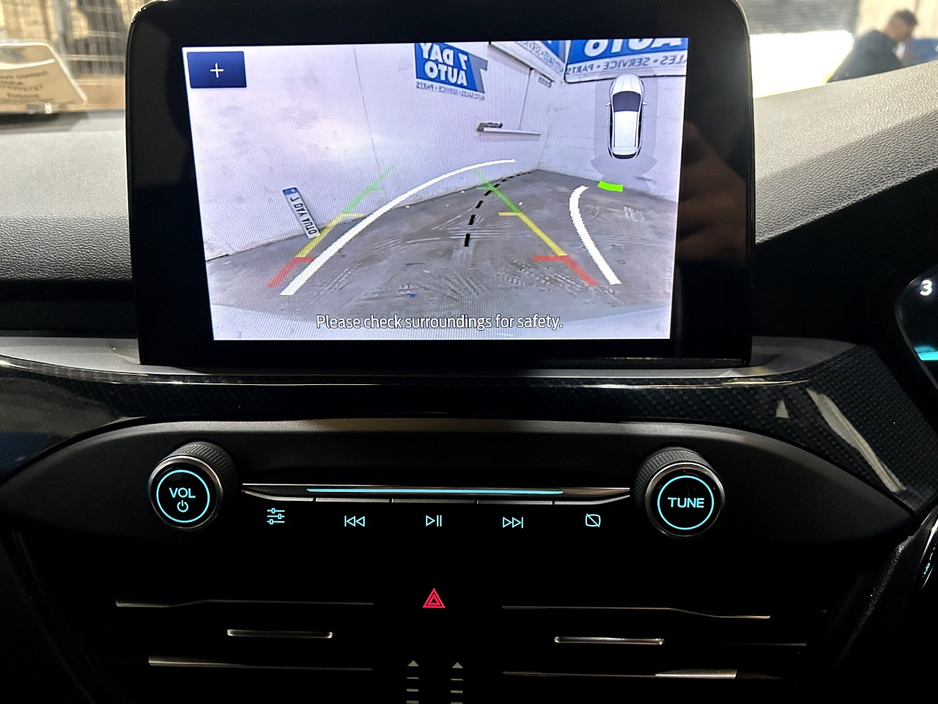 2022 Ford Focus - image 11